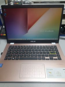 Б/в Ноутбук Asus 14/celeron n4020 ddr4/4gb ddr4/ssd 64 gb/*інтегрована 01-200915195