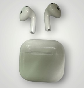 Б/в Навушники Apple airpods 4 with active noise cancellation 01-200919788