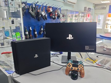 Б/в Ігрова приставка Sony playstation 4 pro 1tb 01-200950227