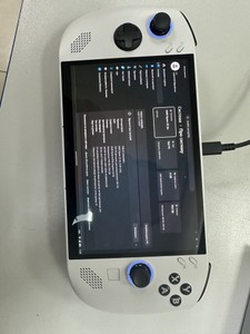 Б/у Игровая приставка Lenovo legion go s 1 tb 01-200975082