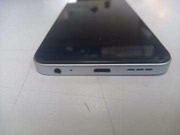 Б/в Мобільний телефон Tecno spark go 2 km4 3/64gb 01-200979905