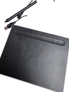 Б/в Планшет графічний Wacom intuos s bluetooth ctl-4100wl 01-200989010