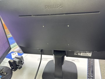 Б/в Монітор Philips 243v7q 01-201027220