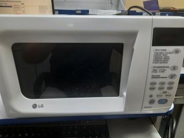 Б/в Мікрохвильова піч Lg mb4042g 01-201027940