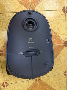 Б/в Пилосос Electrolux eb61c4db 01-201075708