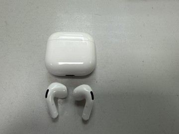 Б/в Навушники Apple airpods 4 01-201087385
