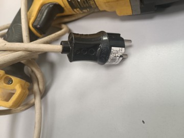 Б/в Перфоратор Dewalt d25143-ks 01-201104324