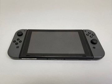 Б/в Ігрова приставка Nintendo switch 01-201112858