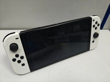 Б/в Ігрова приставка Nintendo switch oled 01-201123366