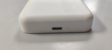 Б/в Повербанк Battery Pack magsafe 5000mah 01-201140082