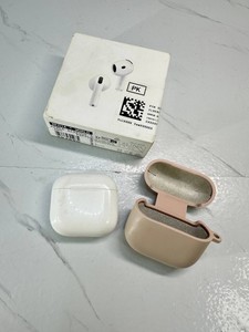 Б/в Навушники Apple airpods 4 with active noise cancellation 01-201148332