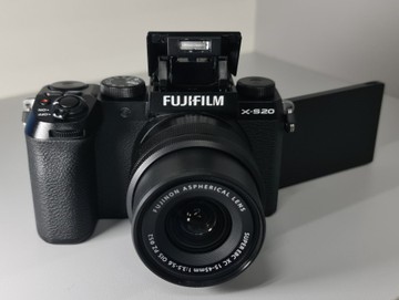 Б/в Фотоапарат Fujifilm x-s20 kit 15-45mm f/3,5-5,6 01-201166823