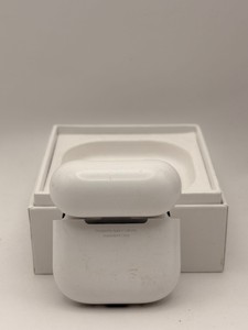 Б/в Навушники Apple airpods 4 with active noise cancellation 01-201116690