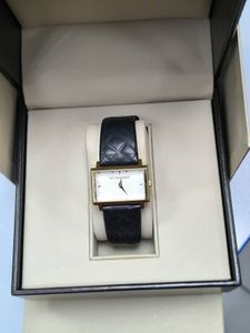 01-200454598: Burberry bu2153