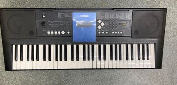 01-200553009: Yamaha psr-e333