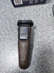 01-200612435: Philips shaver series 5000 s5589