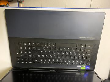 01-200749402: Msi titan 18 hx ai a2xwjg