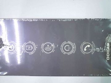 01-200781007: Cyboo headphones