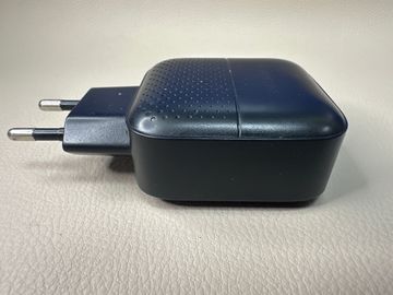 Б/в Мережевий зарядний пристрій Без Виробника ba46a premium pd 01-200821553