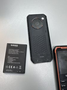 Б/в Мобільний телефон Sigma x-style 310 force-orange 01-200858498