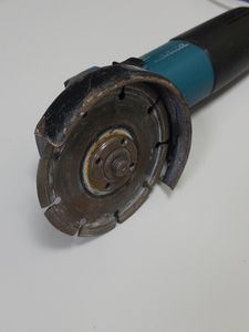 Б/в Кутова шліфмашина Makita 9558hn 01-200867995