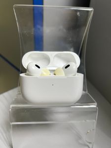 Б/в Навушники Apple airpods pro 2nd generation with magsafe charging case usb-c 01-200871802