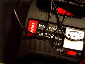 Б/у Пуско-зарядное устройство Amio sbc-6a 01-200876553