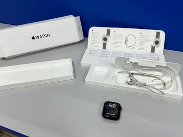 Б/в Смарт-годинник Apple watch se 2 gps 44mm aluminium case 01-200884574