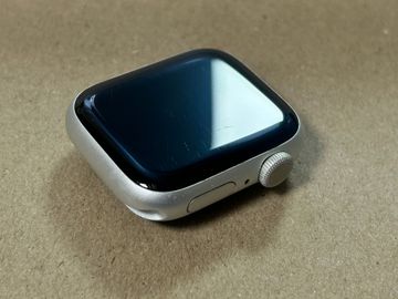 Б/в Смарт-годинник Apple watch series 8 gps 41mm aluminum case 01-200904127