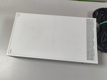 Б/в Ігрова приставка Microsoft xbox series s 512gb 01-200940682