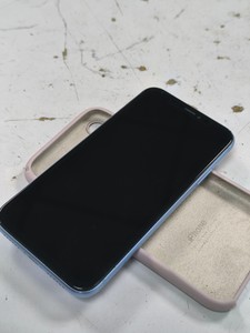 Б/в Мобільний телефон Apple iphone xr 64gb 01-200896773