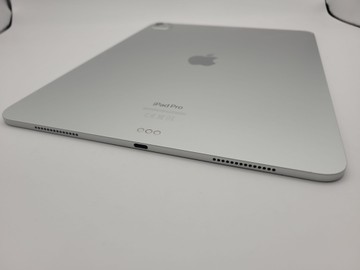 Б/в Планшет Apple ipad pro 13 2024 wi-fi 256gb 01-200918936