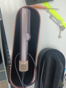 Б/в Плойка Dyson airstrait ht01 velvet/gold 01-200993362