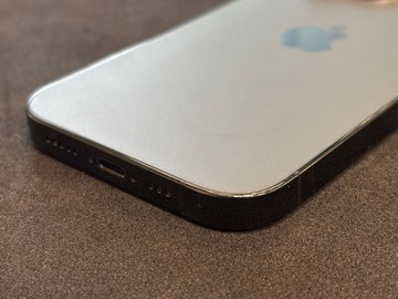 Б/в Мобільний телефон Apple iphone 14 pro 128gb 01-200993363