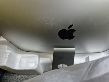 Б/в Моноблок Apple imac / a2116 /екр. 21.5 / intel core i5 3.0ghz / ram 16gb / ssd 240gb / radeon pro 560x 4gb 01-200989578