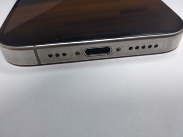 Б/у Мобільний телефон Apple iphone 15 pro 128gb esim 01-200999292