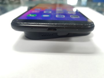 Б/в Мобільний телефон Huawei y5 lite 1/16gb 01-200999147