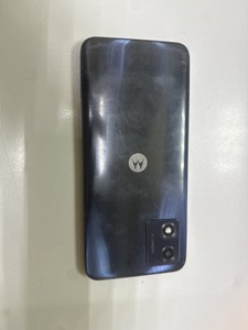 Б/в Мобільний телефон Motorola moto e13 2/64gb 01-201008260