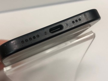 Б/в Мобільний телефон Apple iphone 15 256gb 01-201033867