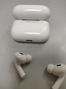 Б/в Навушники Apple airpods pro 2nd generation with magsafe charging case usb-c 01-201062483