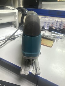 Б/у Электролобзик Makita jv0600 01-201063653