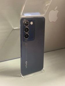Б/у Мобільний телефон Vivo v40 se 8/256gb 01-201055927