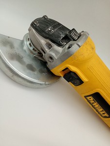 Б/у Шлифмашина угловая Dewalt dwe4157 01-201007711