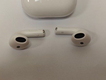Б/в Навушники Apple airpods 4 01-201075709