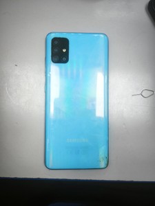 Б/в Мобільний телефон Samsung a515f galaxy a51 4/64gb 01-201101902
