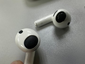 Б/в Навушники Apple airpods pro 3 01-201105235