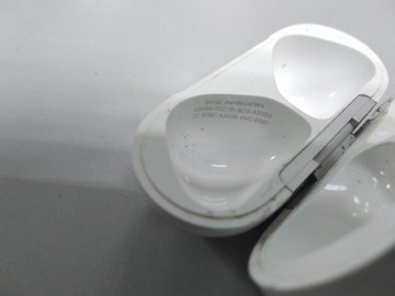 Б/в Навушники Apple airpods 4 with active noise cancellation 01-201103693