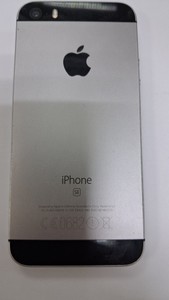 Б/в Мобільний телефон Apple iphone se 2020 64gb 01-201117103