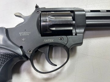 Б/в Пістолет пневматичний Латэк safari рф-461 м 01-201131332