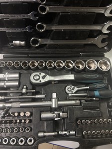 Б/у Набор инструментов Berg 82 pcs 52-112 01-201160605